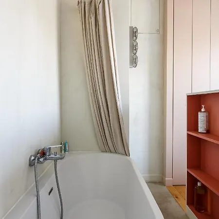 Апартаменты A So Parisian Cocoon